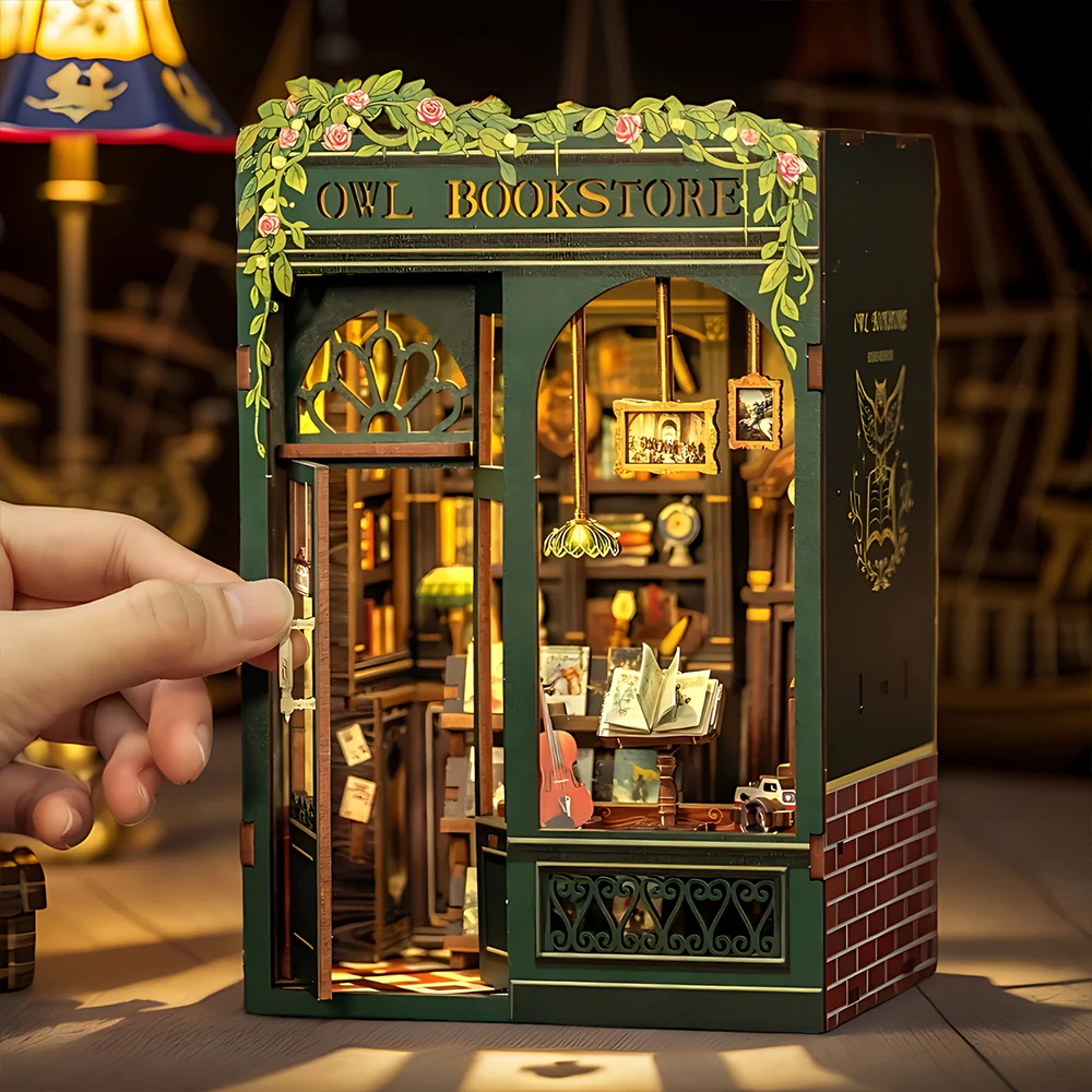 Owl Bookstore - Book Nook Kit - CuteBee