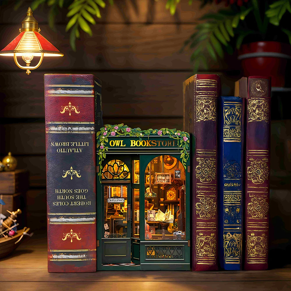 Owl Bookstore - Book Nook Kit - CuteBee