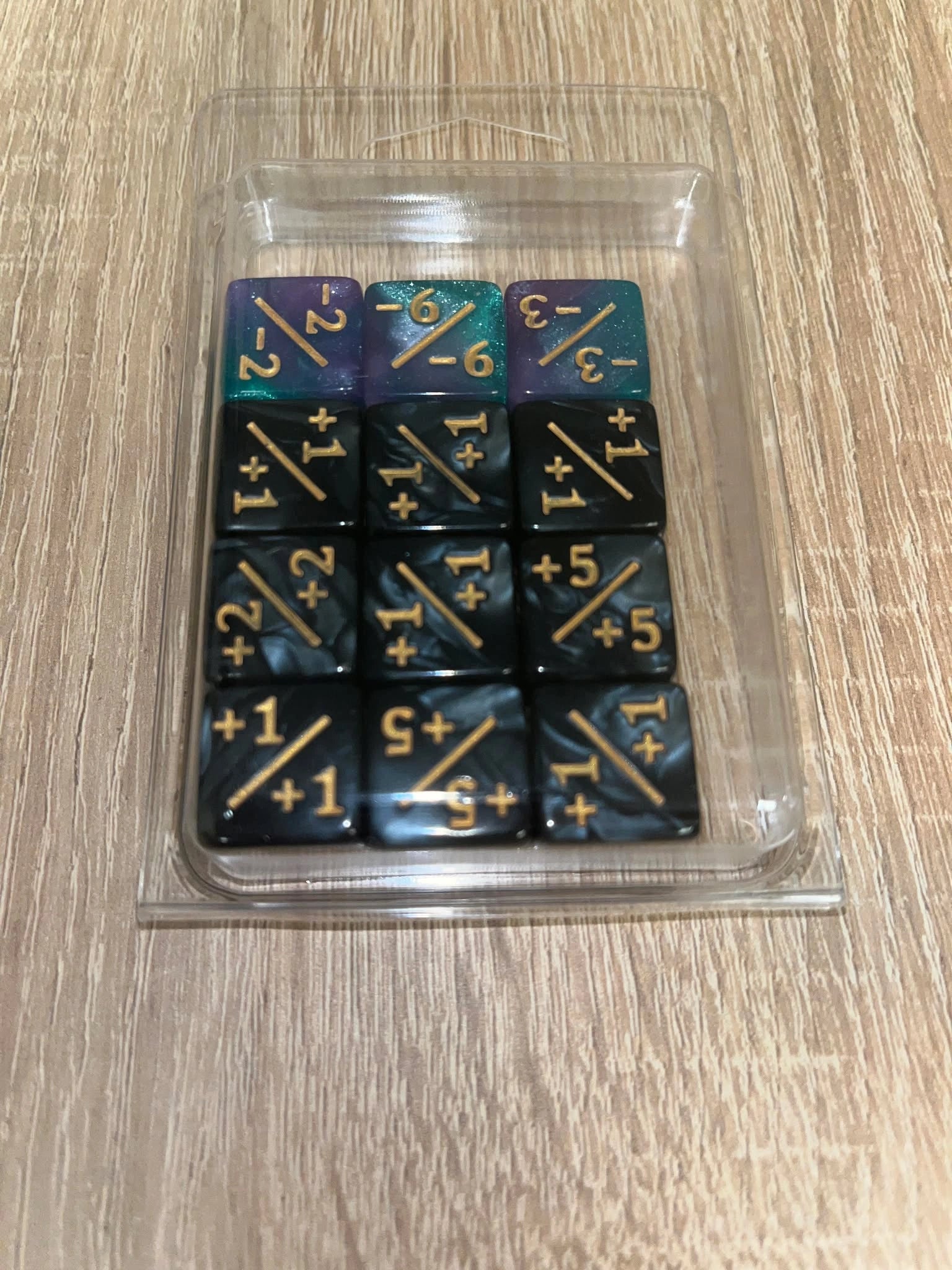 Black Positive/Negative D6 Dice 16 mm (12st)