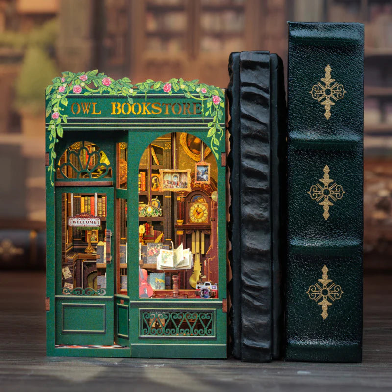 Owl Bookstore - Book Nook Kit - CuteBee