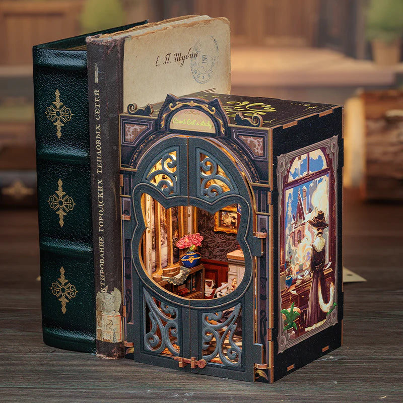 Cat's Study - Book Nook Kit - CuteBee