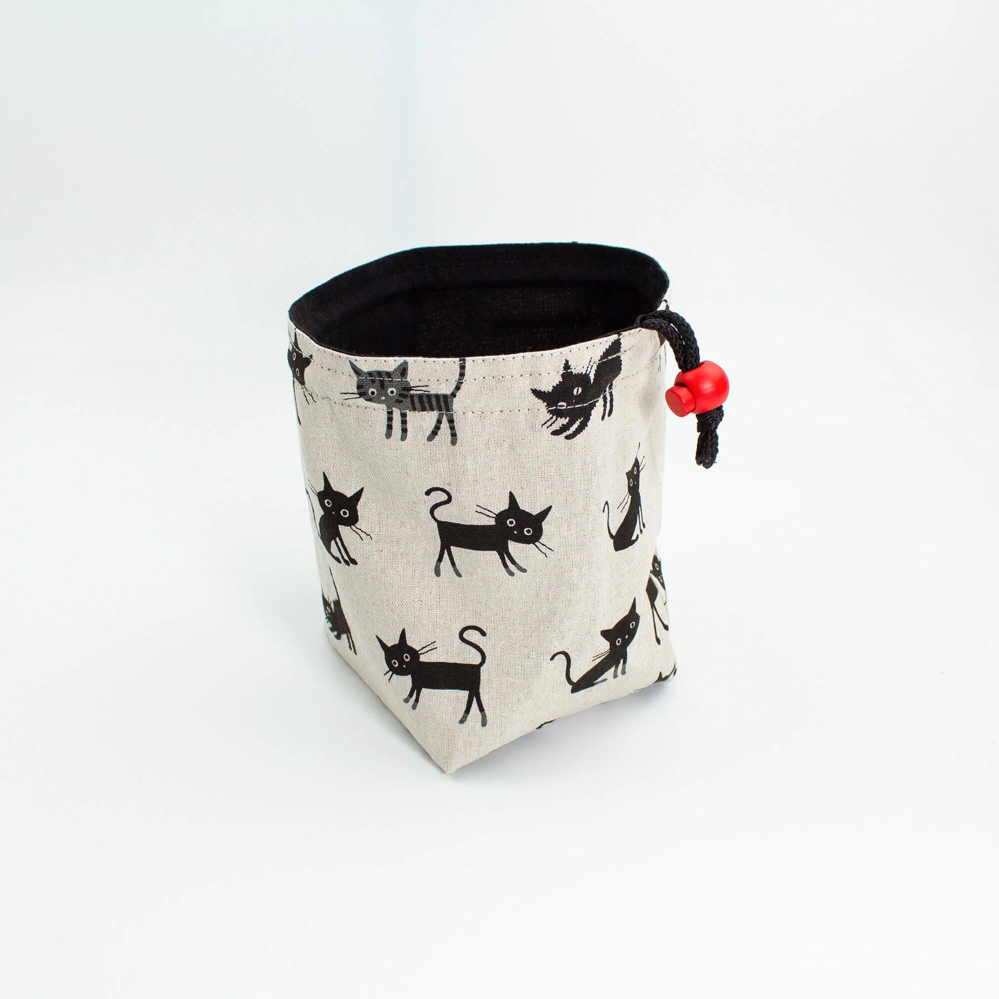 Coco Cat ARU of Holding Accessory & Dice Bag