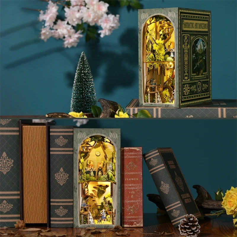 The Amazing Adventures of Dorothy - Book Nook Kit - Aslowsnail