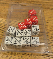 Red/White Positive/Negative D6 Dice 12 mm (12st)