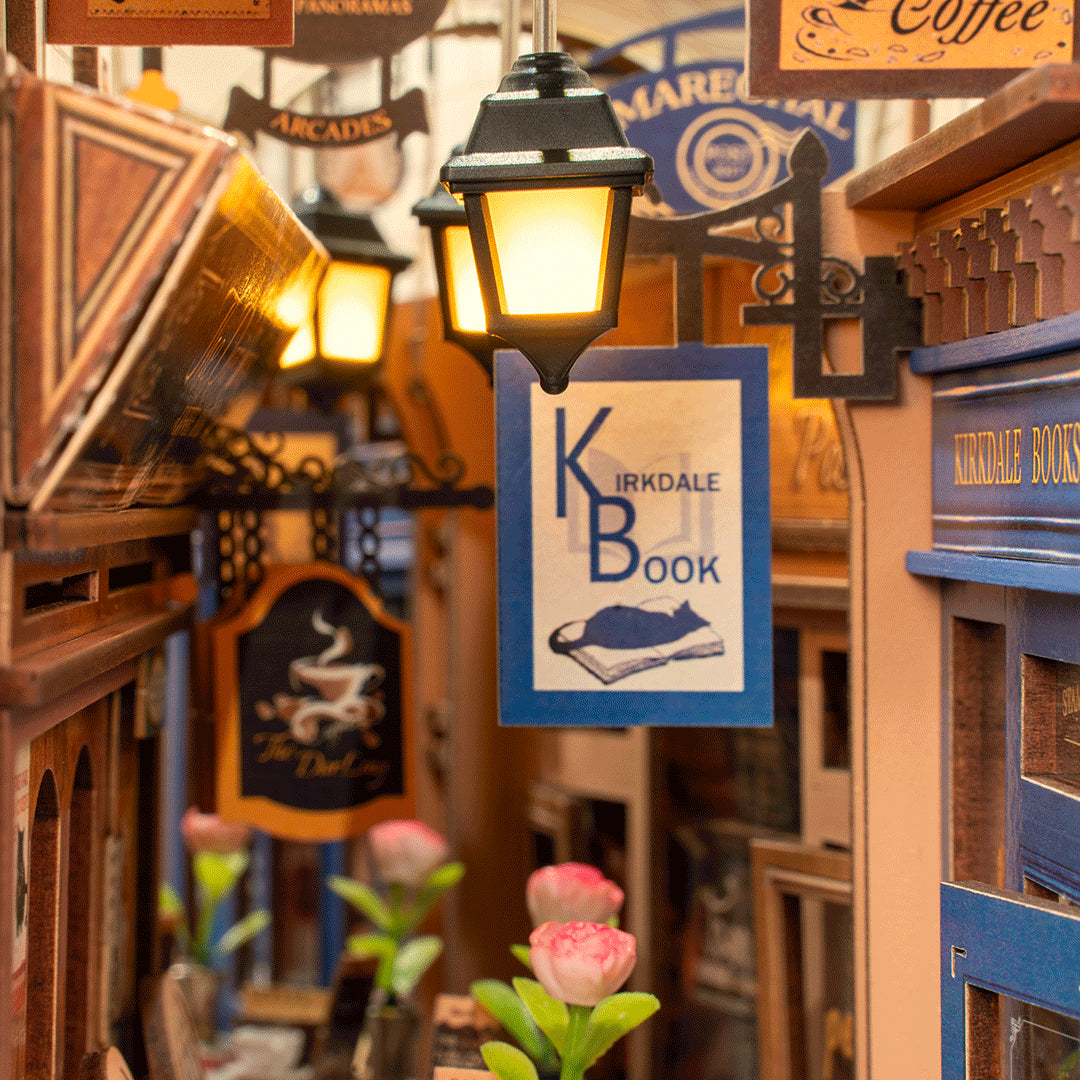 Arcade Dating - Book Nook Kit - Rolife