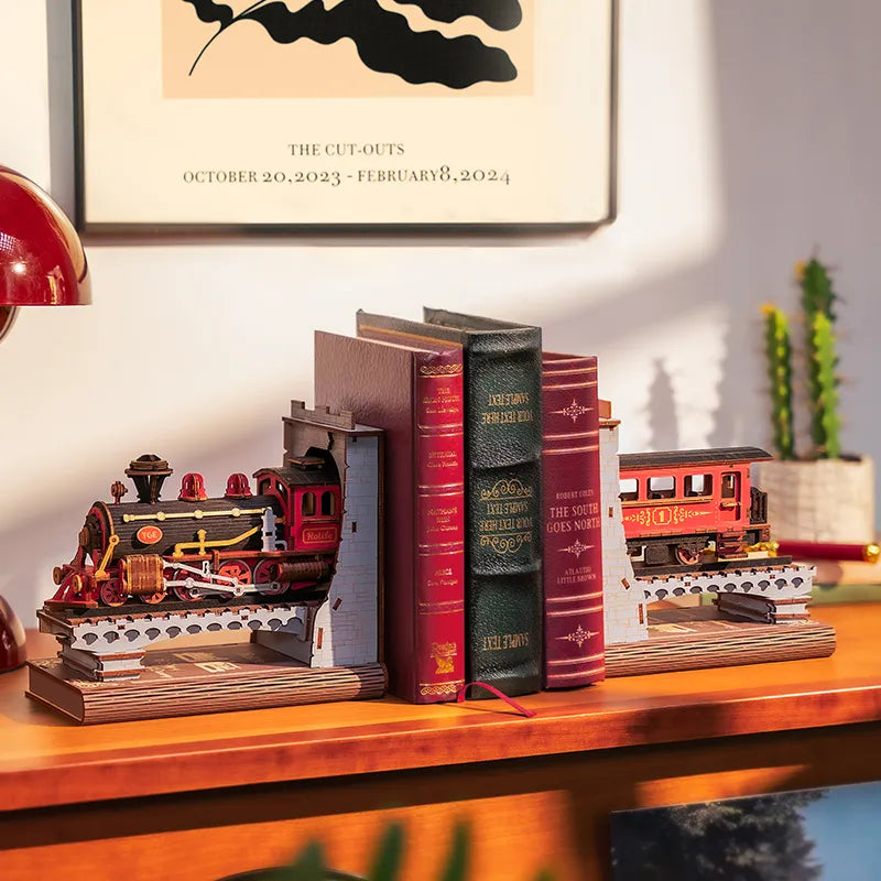 Century Train - Book End - Rolife
