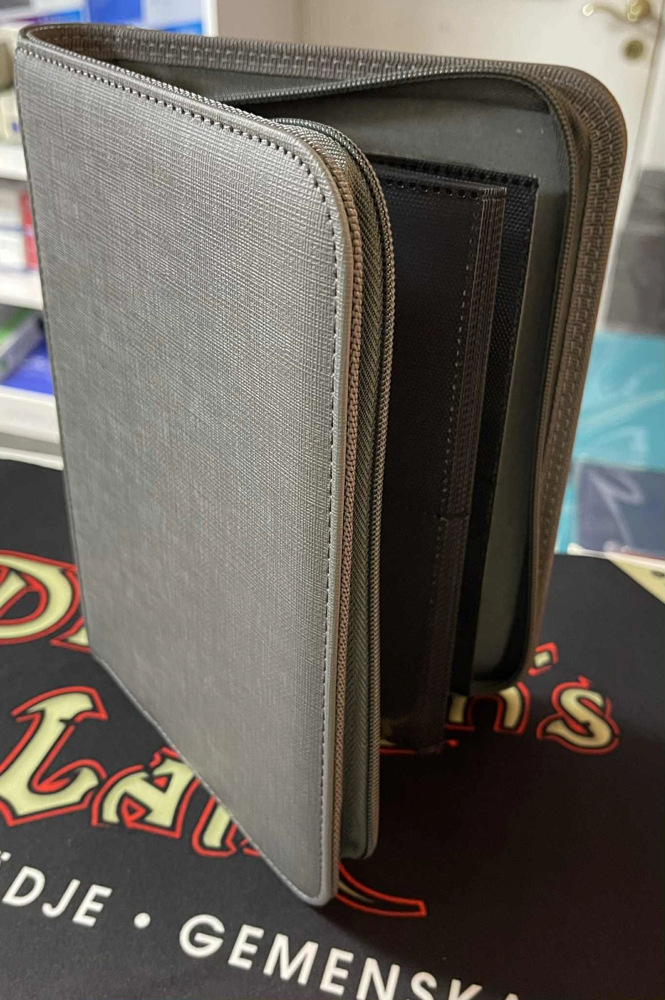 Zip Cardbinder 4-Pocket (80 cards) Grey