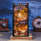 Train Mystery  - Book Nook Kit - CuteBee